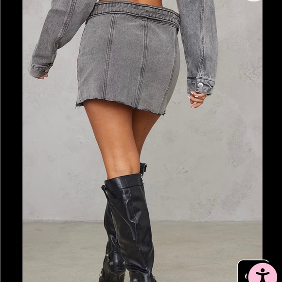 PRETTYLITTLETHING Petite Grey Distressed Button Front Denim Micro Mini Skirt - Picture 3 of 8